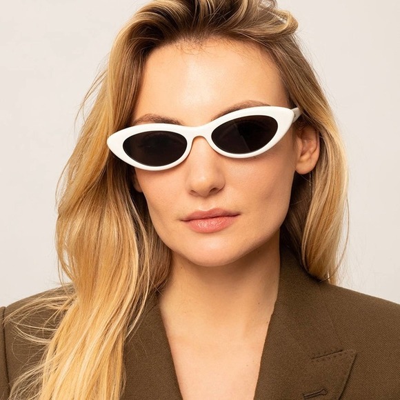 NEW!!! CELINE Sunglasses CL40184U 72A Authentic - Picture 3 of 12